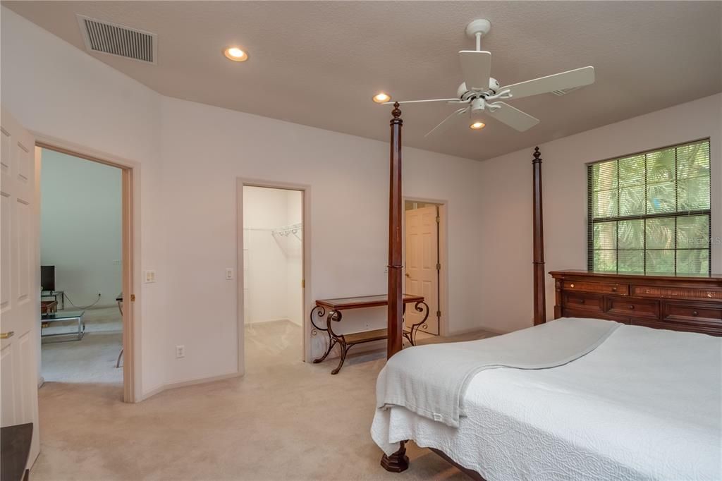 待售: $1,400,000 (3 贝兹, 3 浴室, 6545 平方英尺)