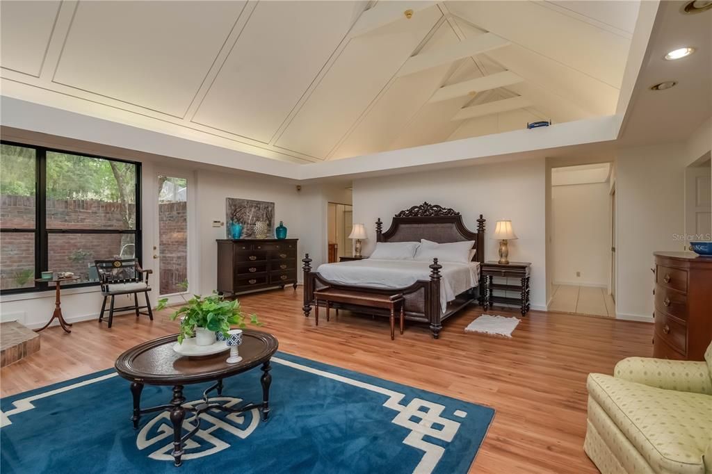 待售: $1,400,000 (3 贝兹, 3 浴室, 6545 平方英尺)