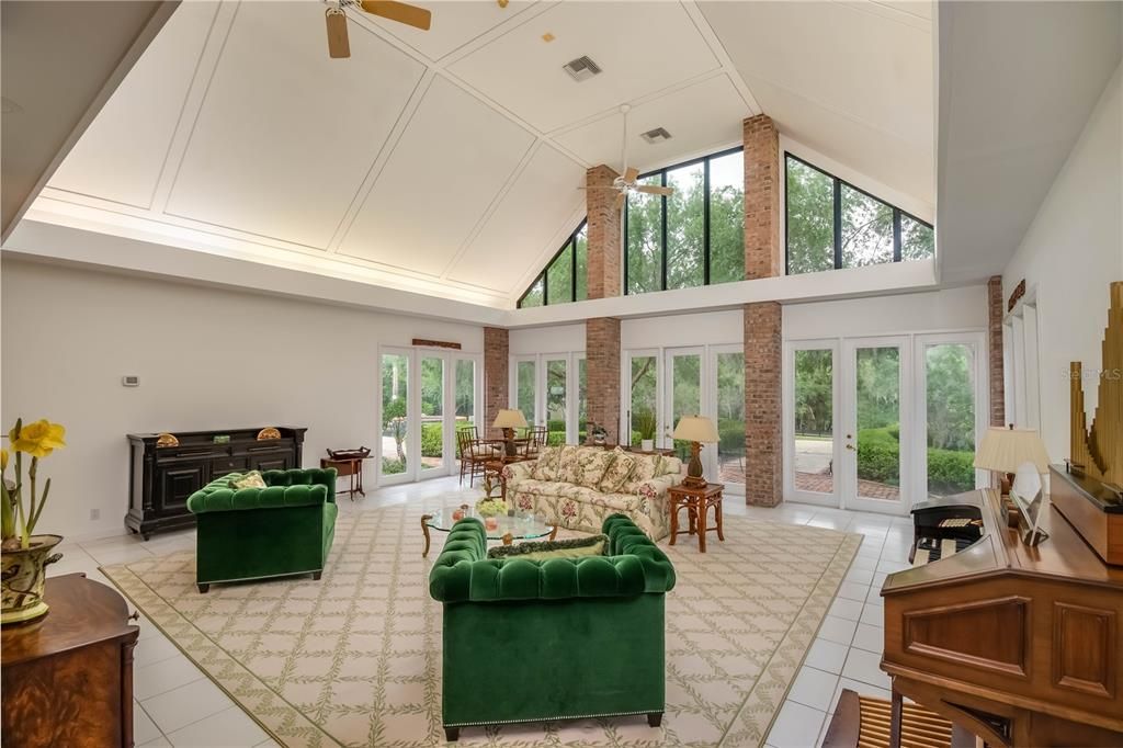 待售: $1,400,000 (3 贝兹, 3 浴室, 6545 平方英尺)