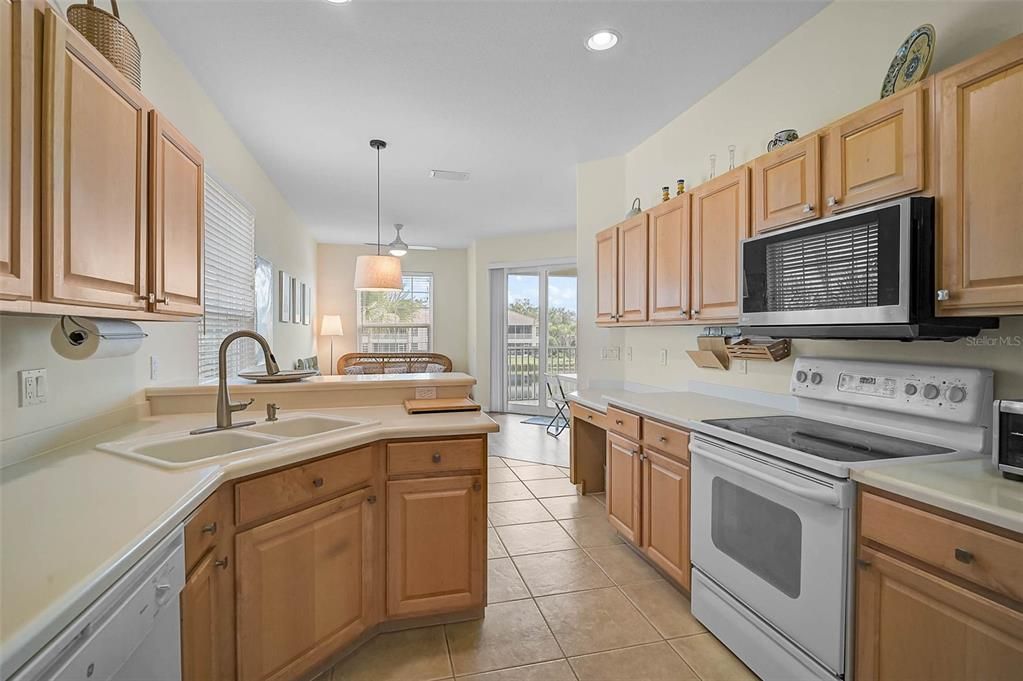 For Sale: $415,000 (3 beds, 2 baths, 2045 Square Feet)