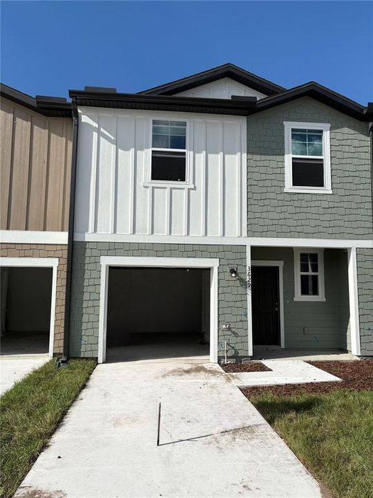 Недавно продано: $298,490 (3 спален, 2 ванн, 1422 Квадратных фут)