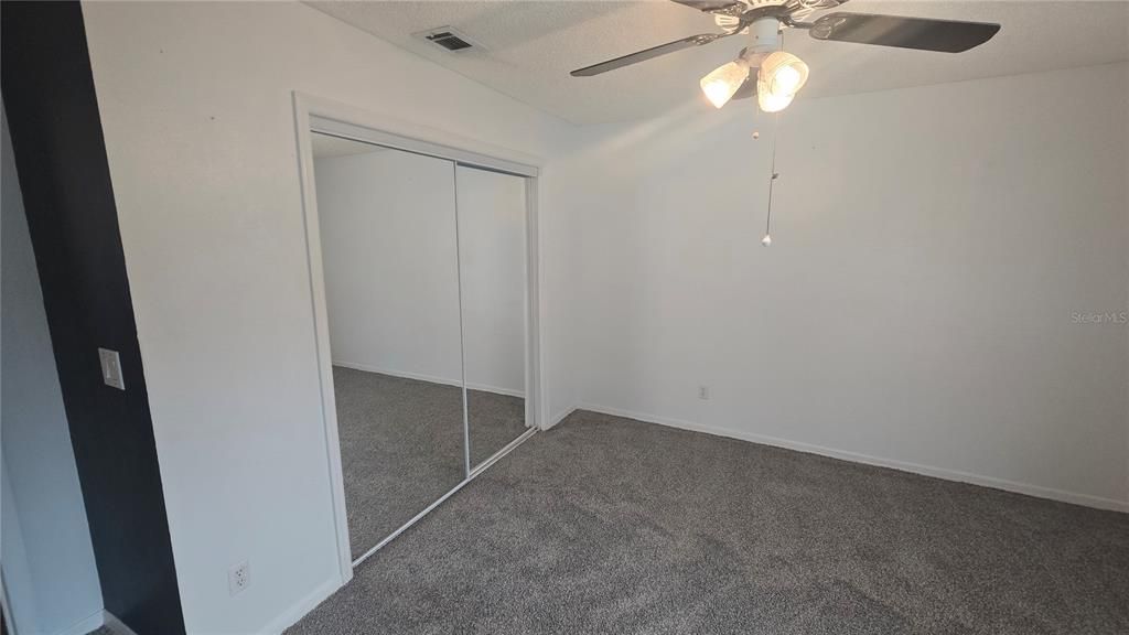 合同活跃: $1,995 (3 贝兹, 2 浴室, 1558 平方英尺)