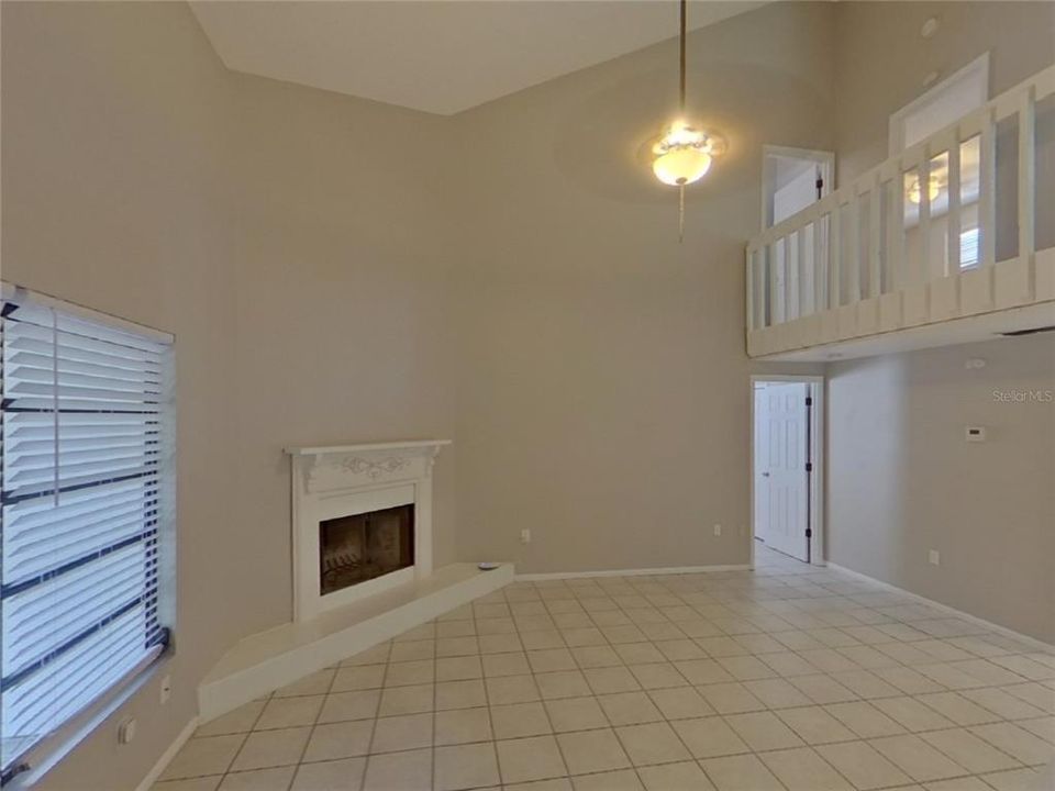 Active With Contract: $2,269 (3 beds, 2 baths, 1643 Square Feet)