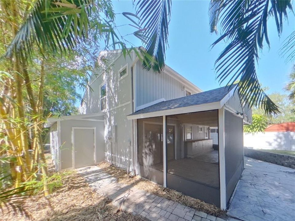 Active With Contract: $2,269 (3 beds, 2 baths, 1643 Square Feet)