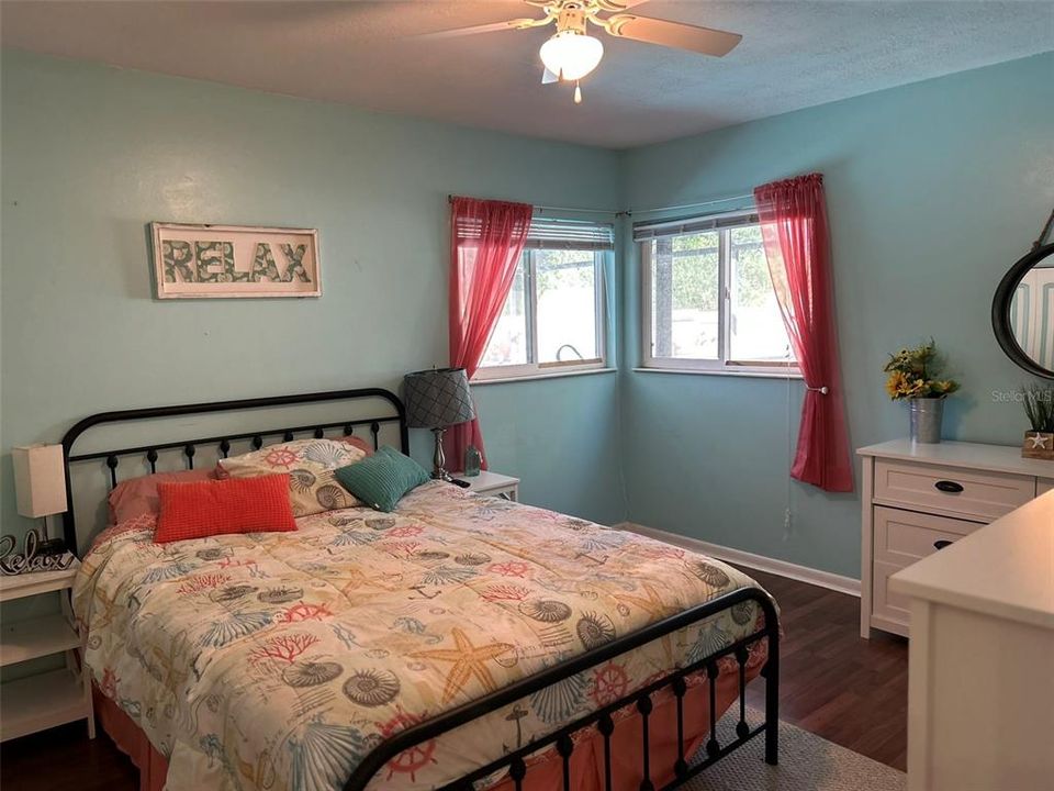 For Sale: $399,000 (4 beds, 2 baths, 2086 Square Feet)