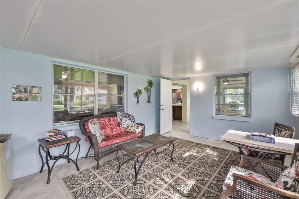 На продажу: $199,900 (2 спален, 2 ванн, 1448 Квадратных фут)