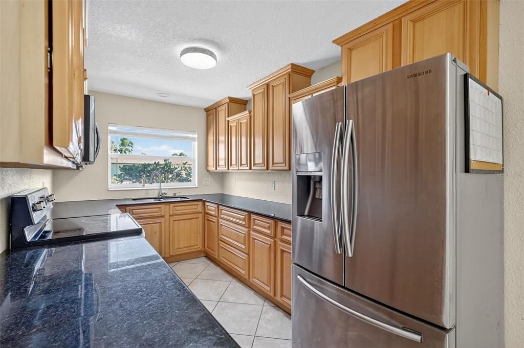 Activo con contrato: $510,000 (3 camas, 2 baños, 1624 Pies cuadrados)