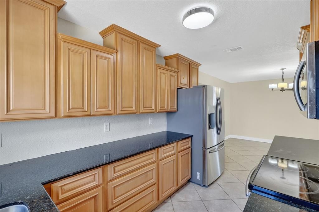 Activo con contrato: $510,000 (3 camas, 2 baños, 1624 Pies cuadrados)