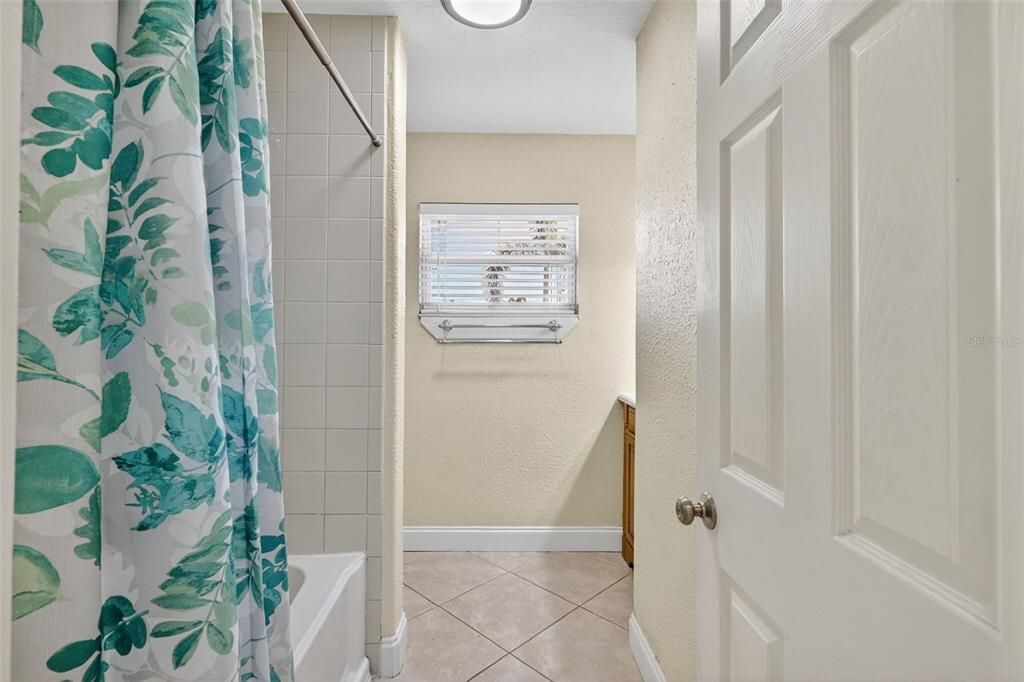 Activo con contrato: $510,000 (3 camas, 2 baños, 1624 Pies cuadrados)