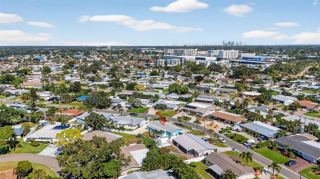 Activo con contrato: $510,000 (3 camas, 2 baños, 1624 Pies cuadrados)