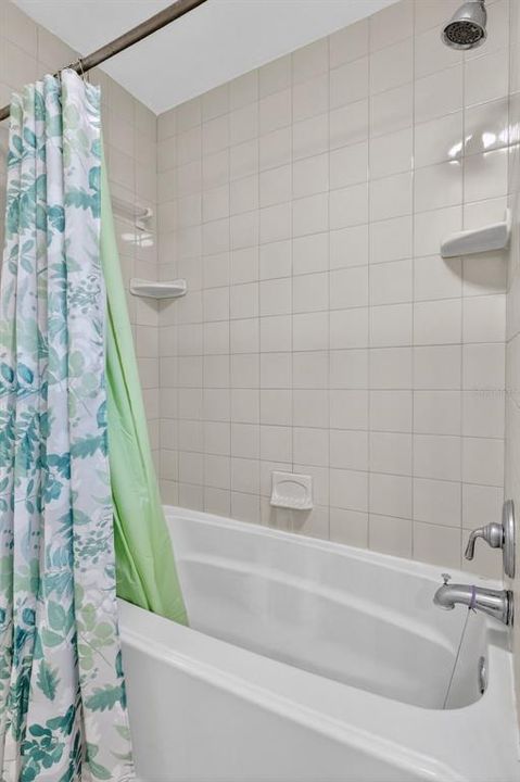 Activo con contrato: $510,000 (3 camas, 2 baños, 1624 Pies cuadrados)