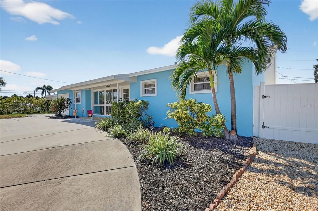 Activo con contrato: $510,000 (3 camas, 2 baños, 1624 Pies cuadrados)