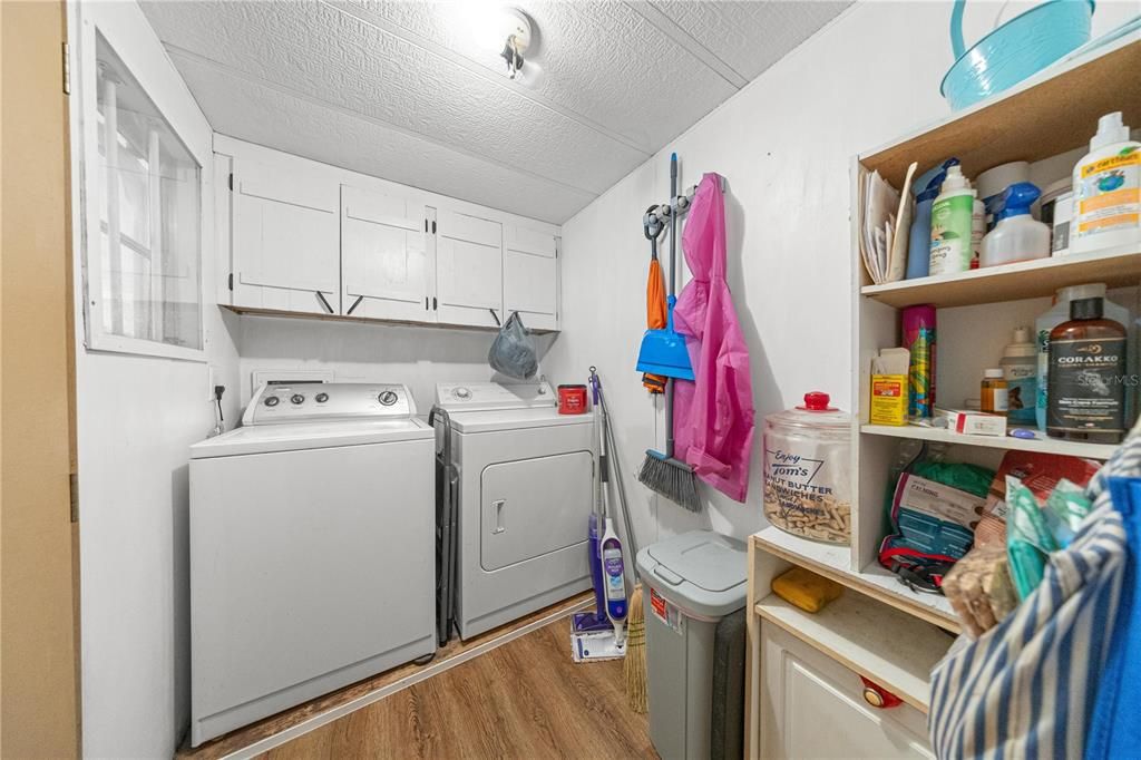 На продажу: $249,000 (5 спален, 3 ванн, 1288 Квадратных фут)