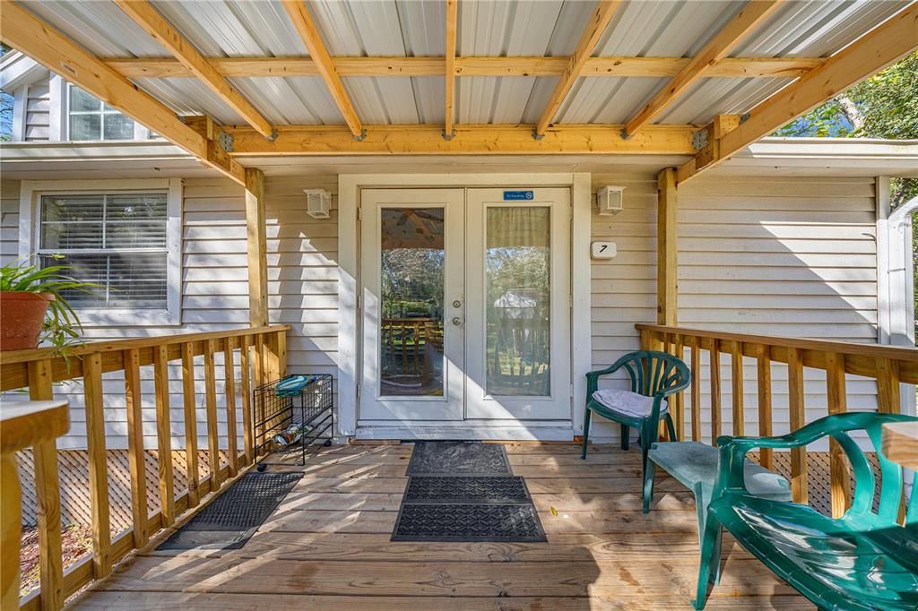 На продажу: $249,000 (5 спален, 3 ванн, 1288 Квадратных фут)