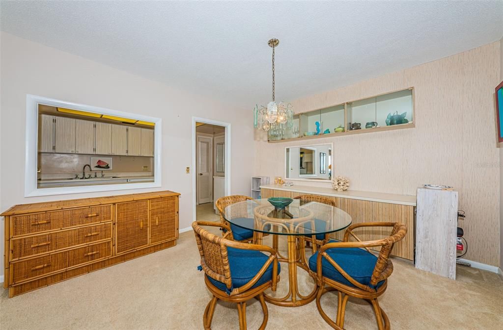 For Rent: $5,750 (2 beds, 2 baths, 1280 Square Feet)