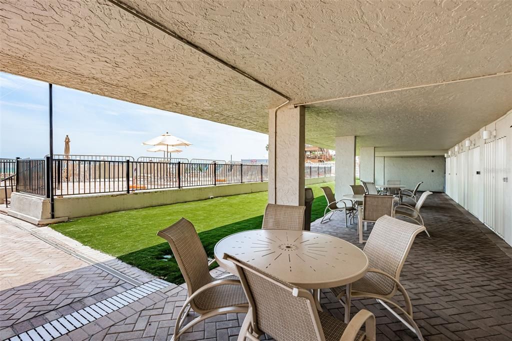 For Rent: $5,750 (2 beds, 2 baths, 1280 Square Feet)