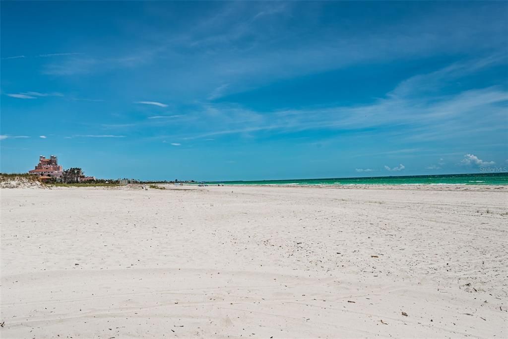 For Rent: $5,750 (2 beds, 2 baths, 1280 Square Feet)