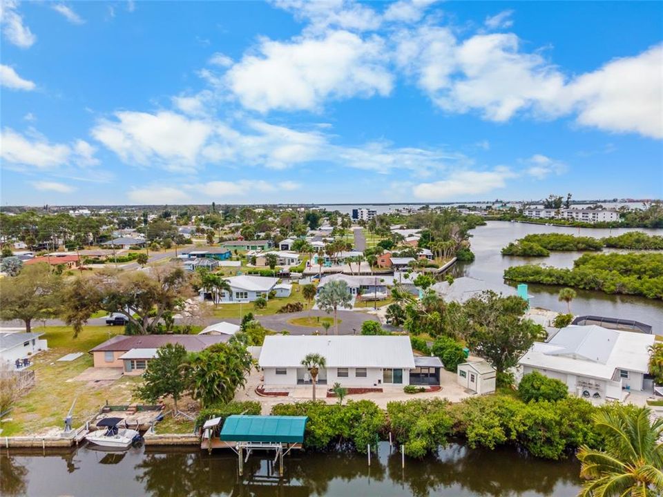 En Venta: $479,900 (2 camas, 2 baños, 1554 Pies cuadrados)