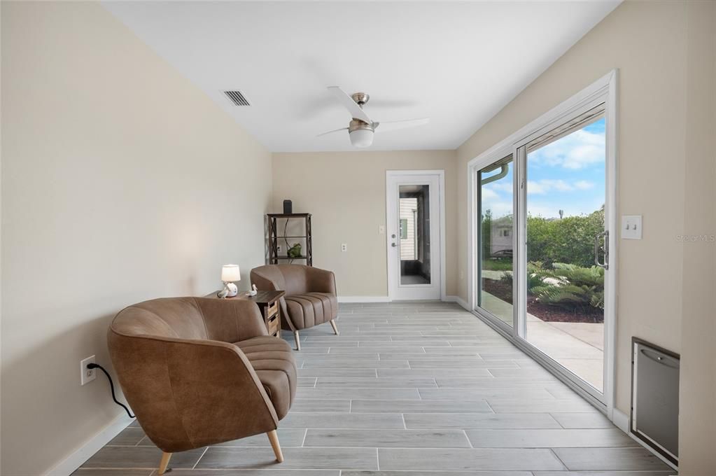 En Venta: $479,900 (2 camas, 2 baños, 1554 Pies cuadrados)