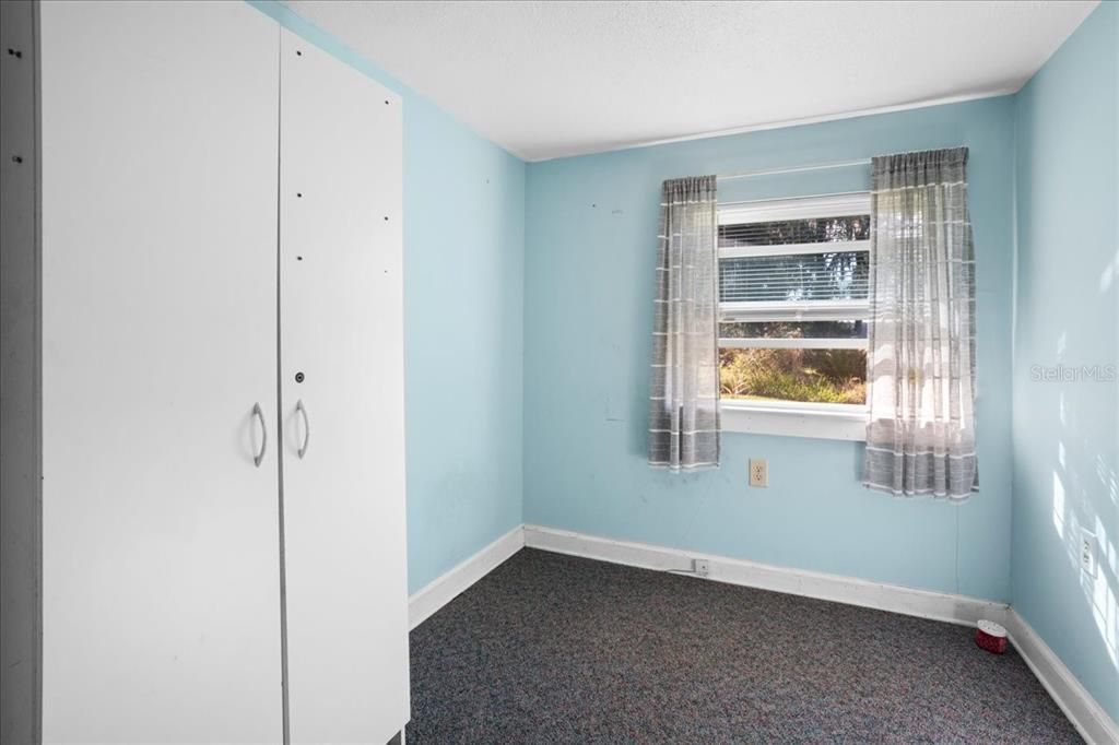 Active With Contract: $115,000 (3 beds, 1 baths, 1440 Square Feet)