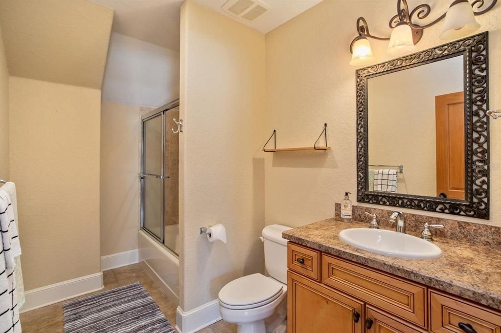 На продажу: $2,595,000 (6 спален, 5 ванн, 6024 Квадратных фут)