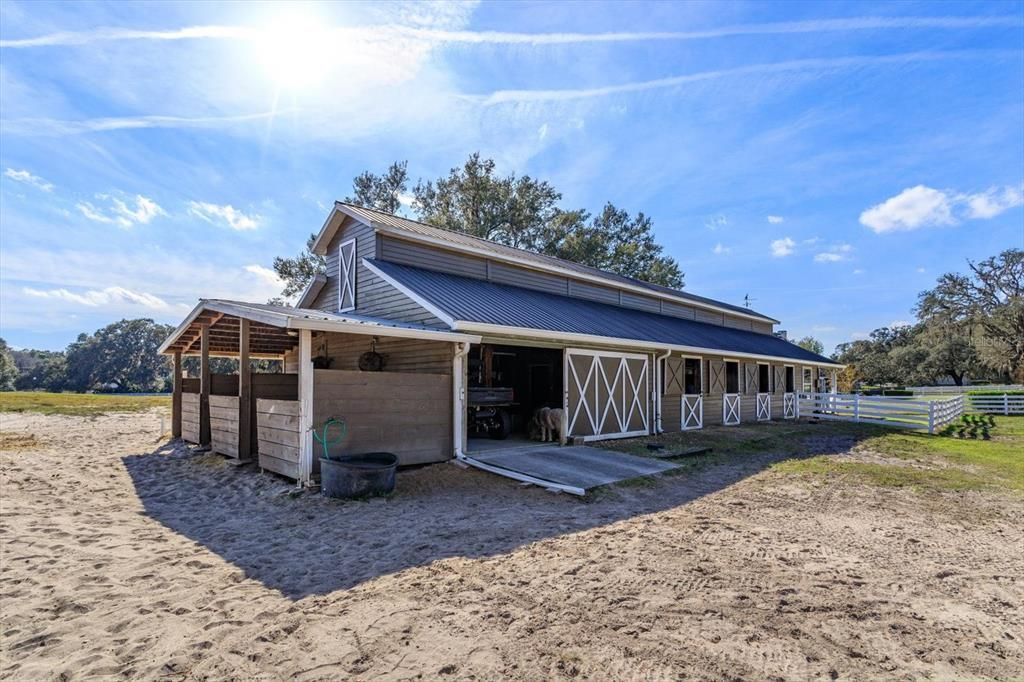 На продажу: $2,595,000 (6 спален, 5 ванн, 6024 Квадратных фут)