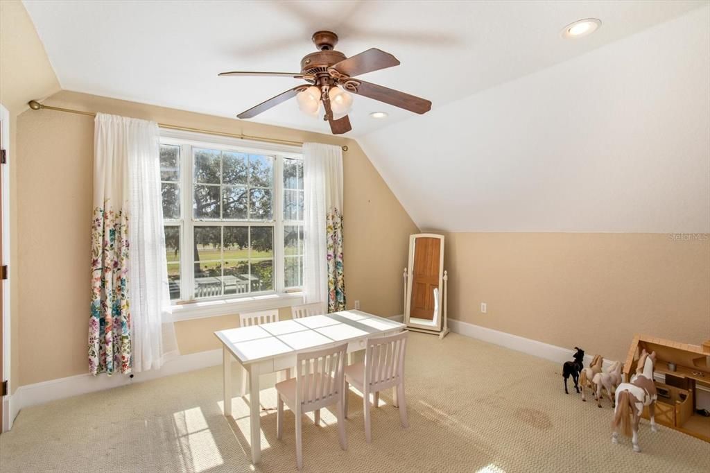 На продажу: $2,595,000 (6 спален, 5 ванн, 6024 Квадратных фут)