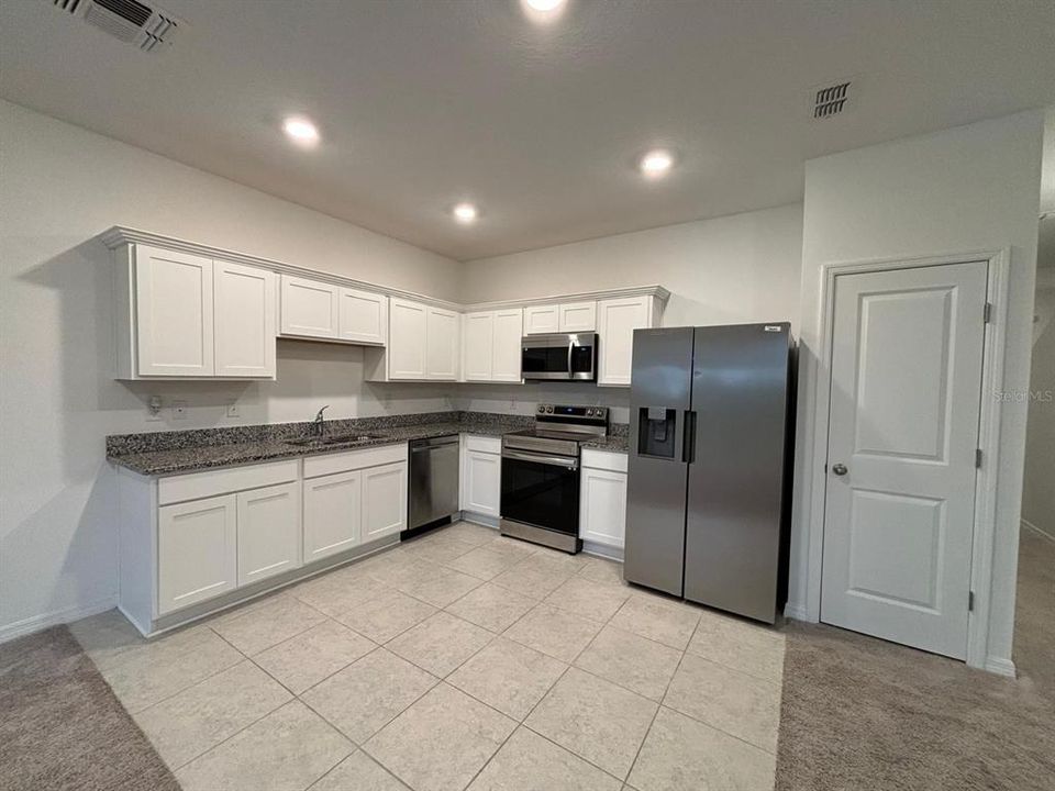 В аренду: $1,750 (3 спален, 2 ванн, 1480 Квадратных фут)