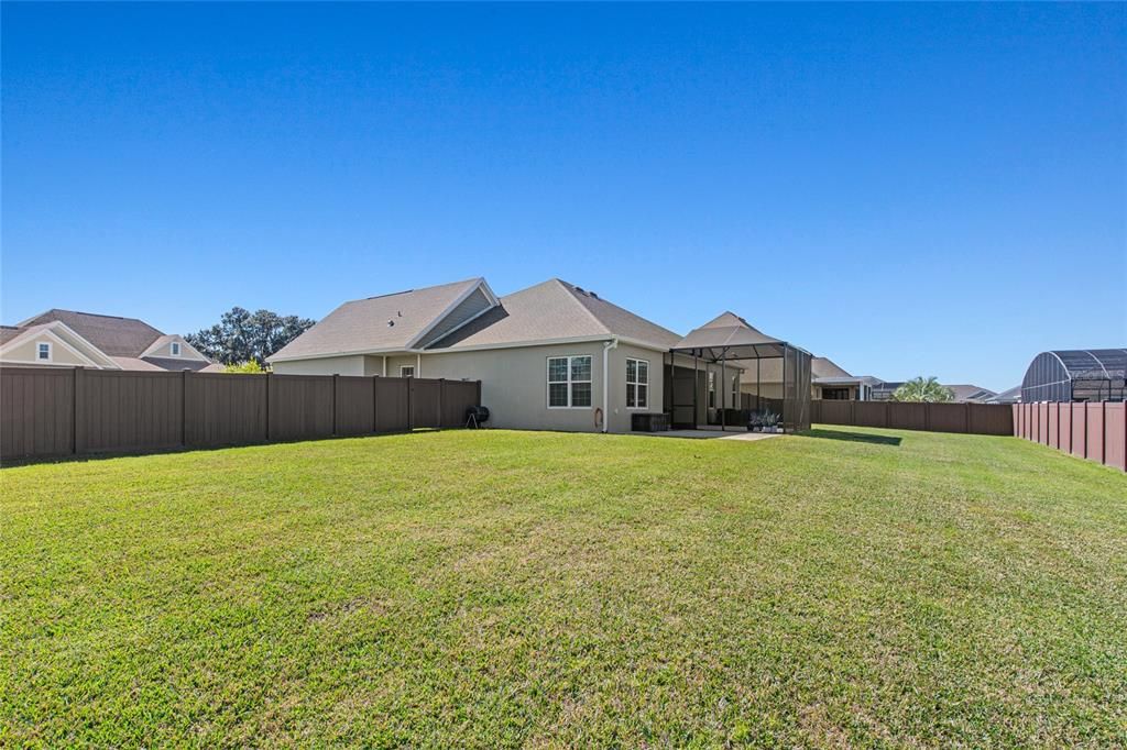 En Venta: $549,900 (3 camas, 2 baños, 2527 Pies cuadrados)