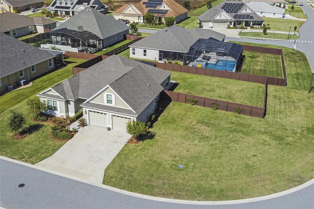 En Venta: $549,900 (3 camas, 2 baños, 2527 Pies cuadrados)