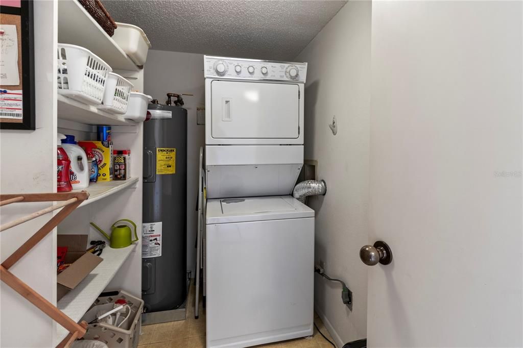 待售: $925,000 (3 贝兹, 3 浴室, 1972 平方英尺)