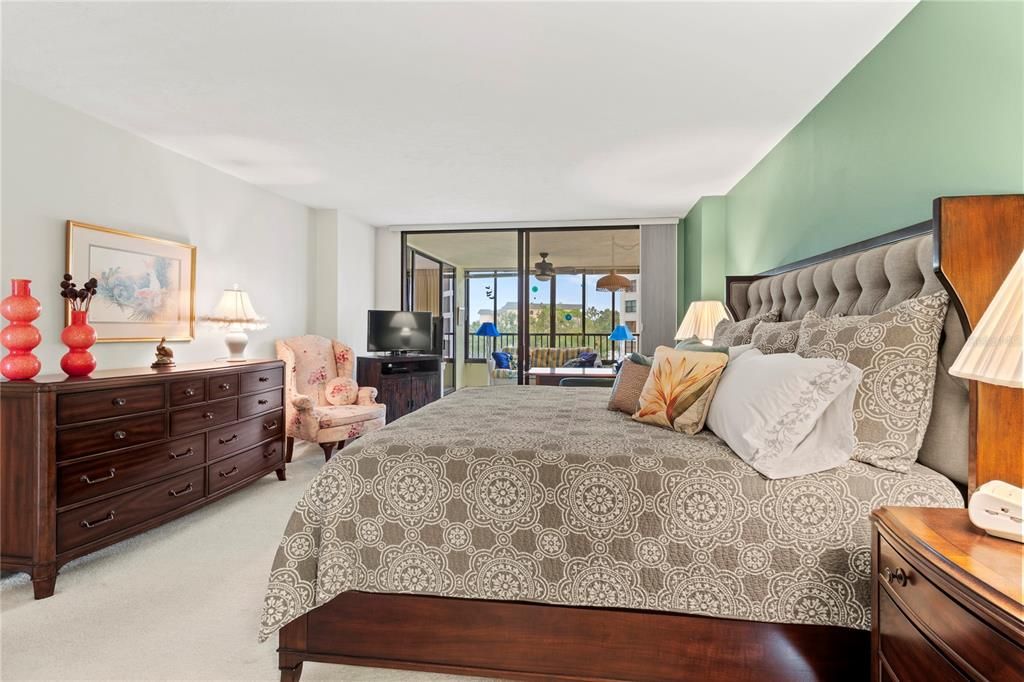 待售: $925,000 (3 贝兹, 3 浴室, 1972 平方英尺)