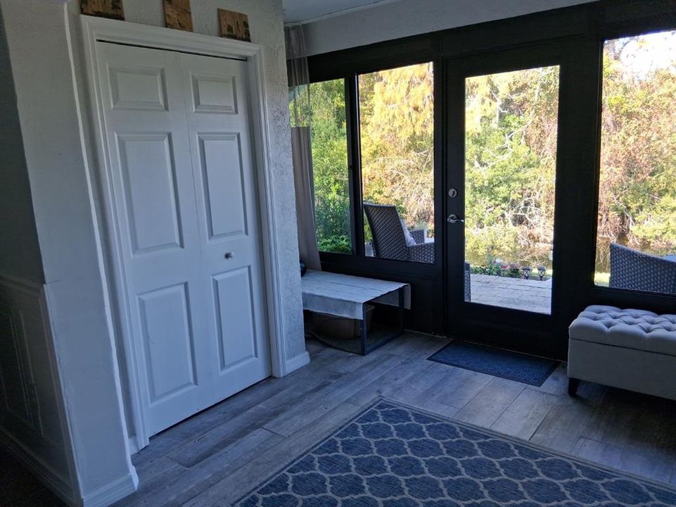 出租: $1,600 (2 贝兹, 2 浴室, 1049 平方英尺)