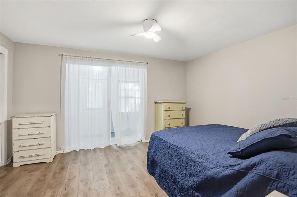 For Rent: $1,200 (1 beds, 1 baths, 624 Square Feet)