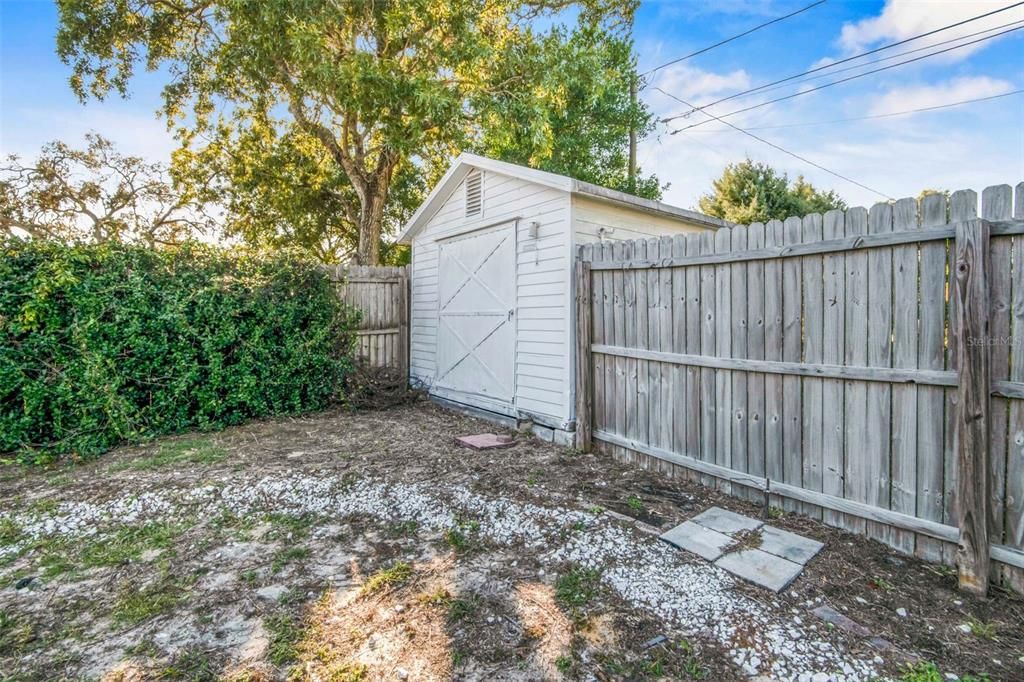 待售: $199,000 (2 贝兹, 2 浴室, 1548 平方英尺)