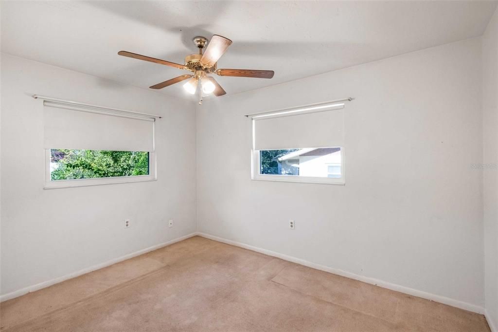 待售: $199,000 (2 贝兹, 2 浴室, 1548 平方英尺)