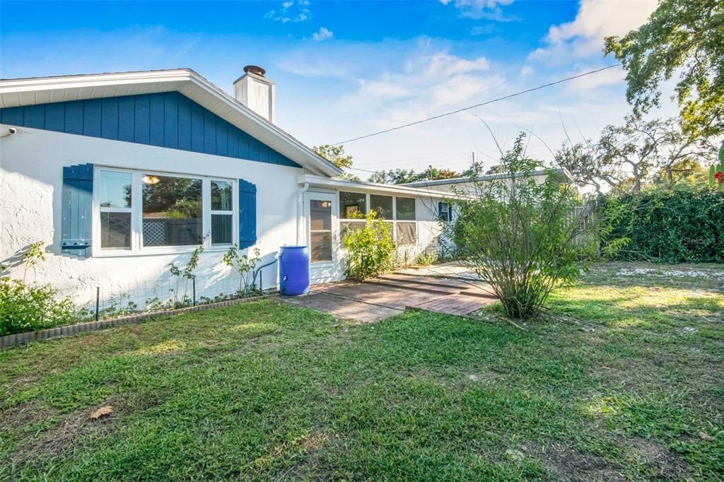 待售: $199,000 (2 贝兹, 2 浴室, 1548 平方英尺)