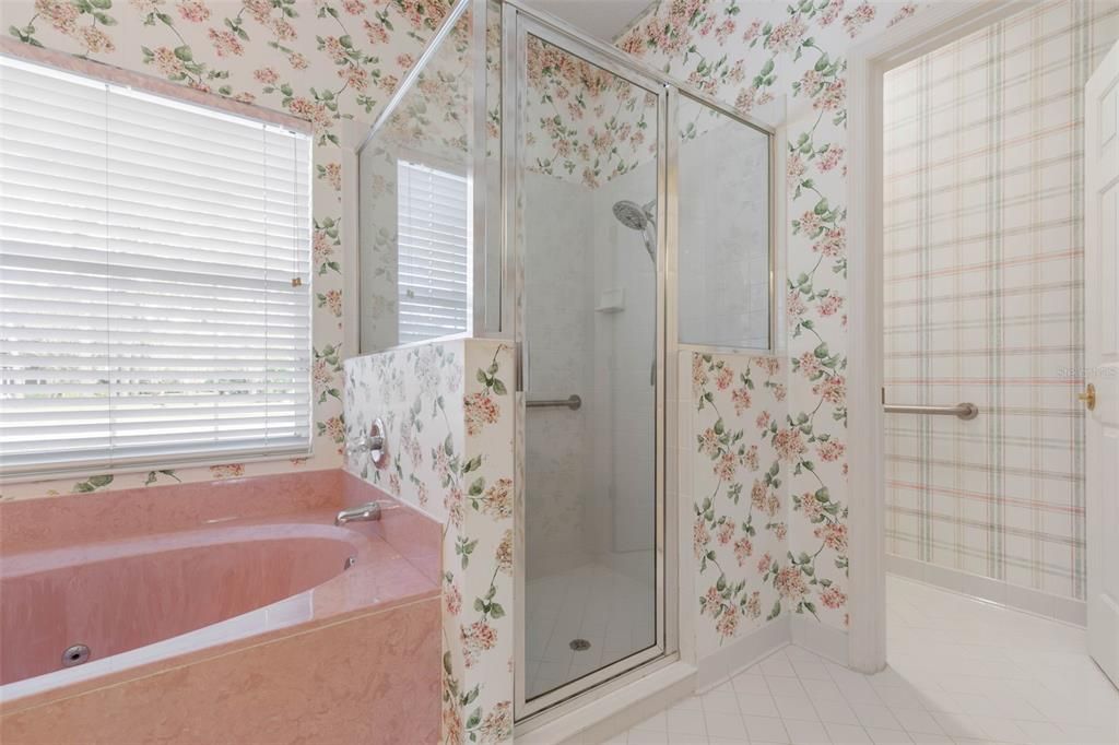 Под контрактом: $419,000 (3 спален, 2 ванн, 1923 Квадратных фут)