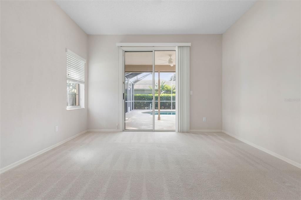 Под контрактом: $419,000 (3 спален, 2 ванн, 1923 Квадратных фут)