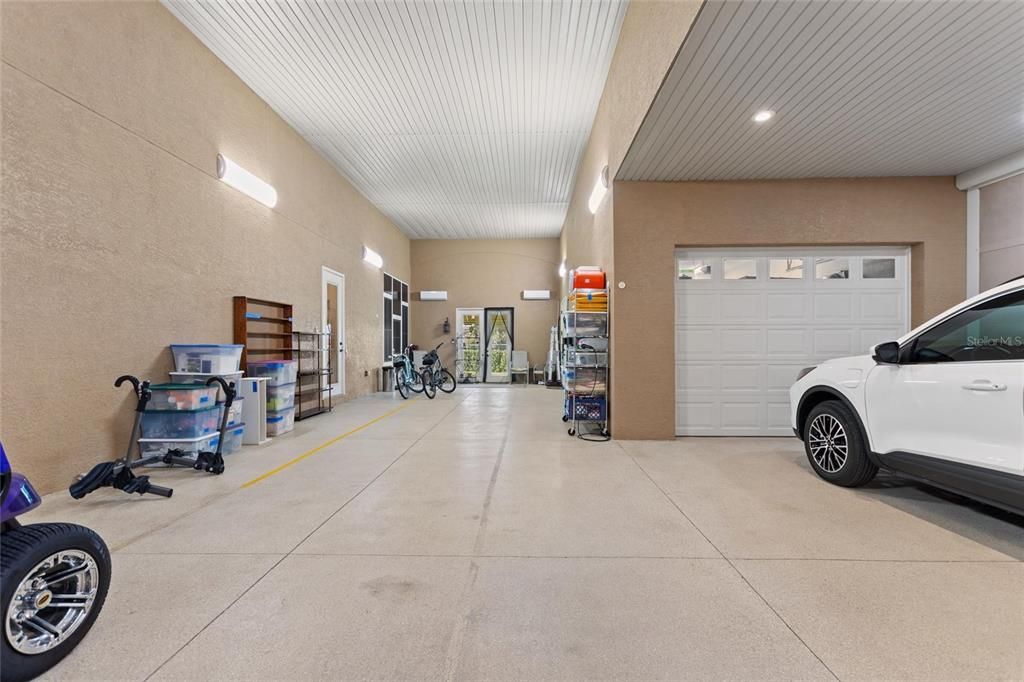 For Sale: $479,000 (2 beds, 1 baths, 1352 Square Feet)