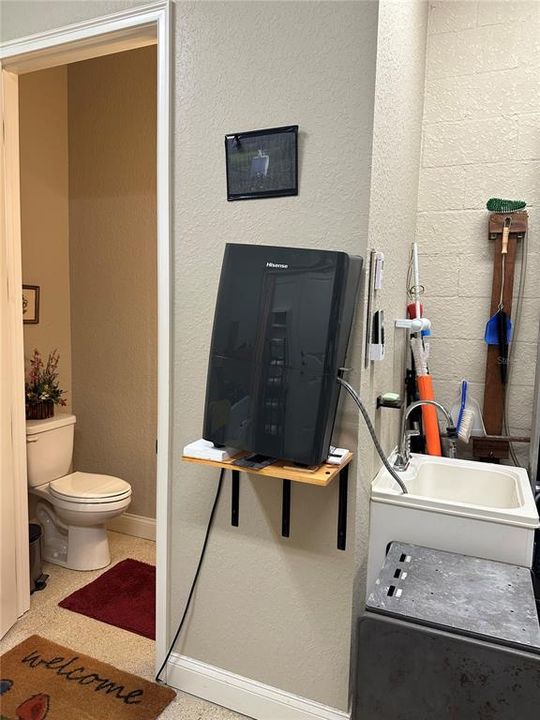 For Sale: $479,000 (2 beds, 1 baths, 1352 Square Feet)