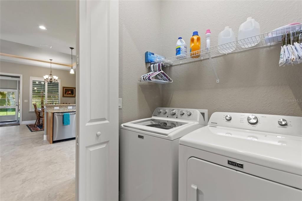 For Sale: $479,000 (2 beds, 1 baths, 1352 Square Feet)