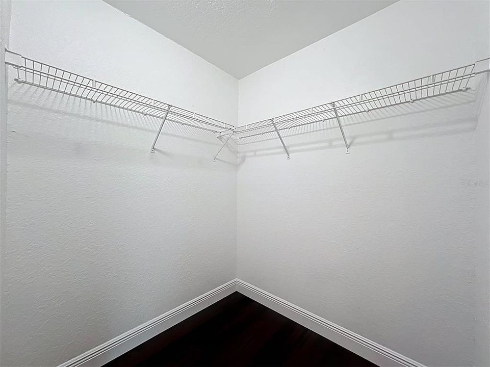 En Venta: $518,000 (3 camas, 4 baños, 2174 Pies cuadrados)