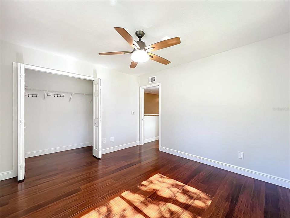 En Venta: $518,000 (3 camas, 4 baños, 2174 Pies cuadrados)