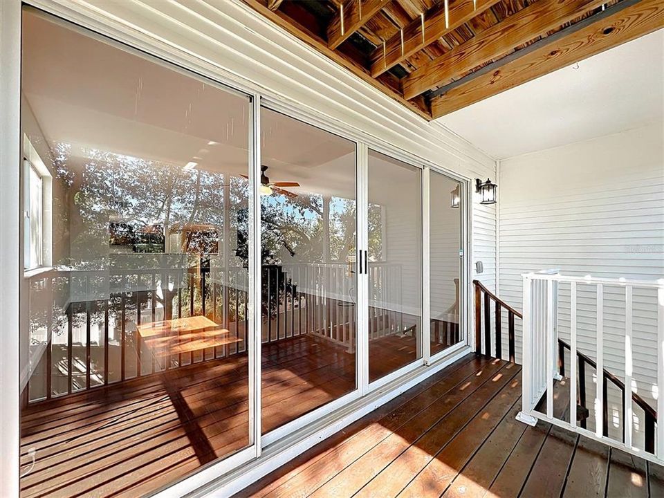 En Venta: $518,000 (3 camas, 4 baños, 2174 Pies cuadrados)