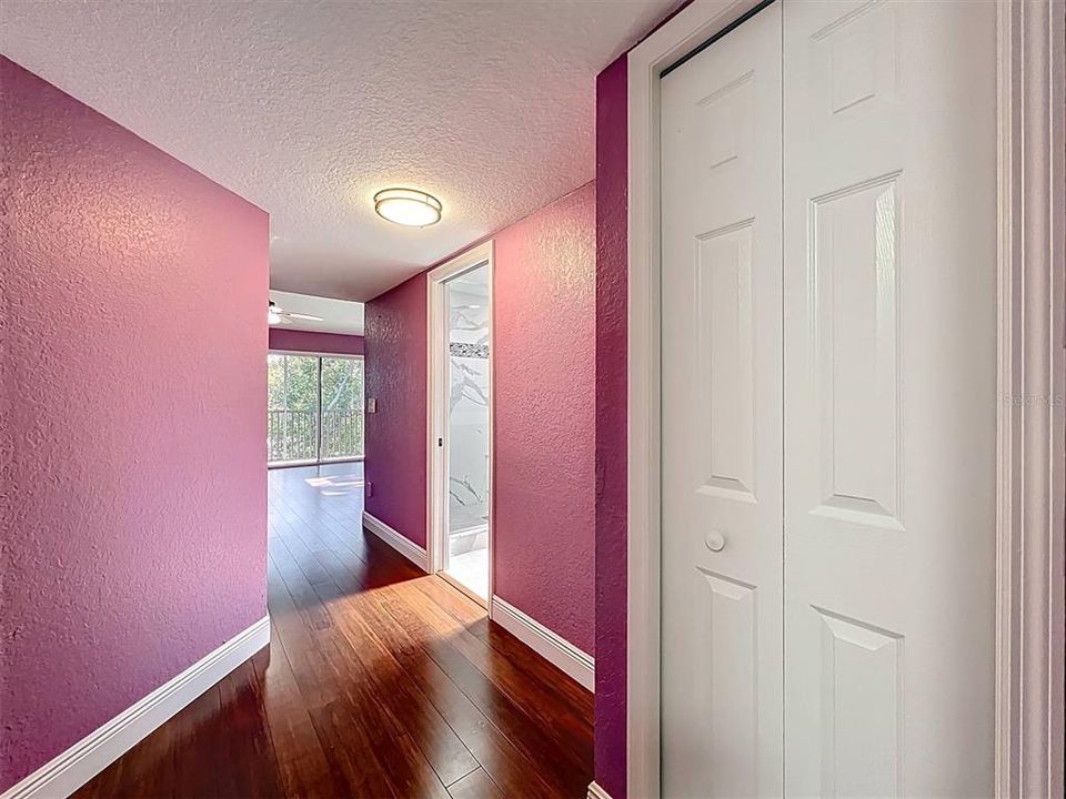 En Venta: $518,000 (3 camas, 4 baños, 2174 Pies cuadrados)