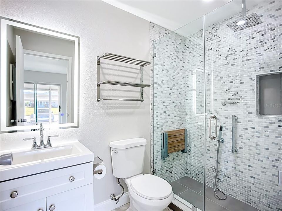 待售: $133,000 (1 贝兹, 1 浴室, 800 平方英尺)