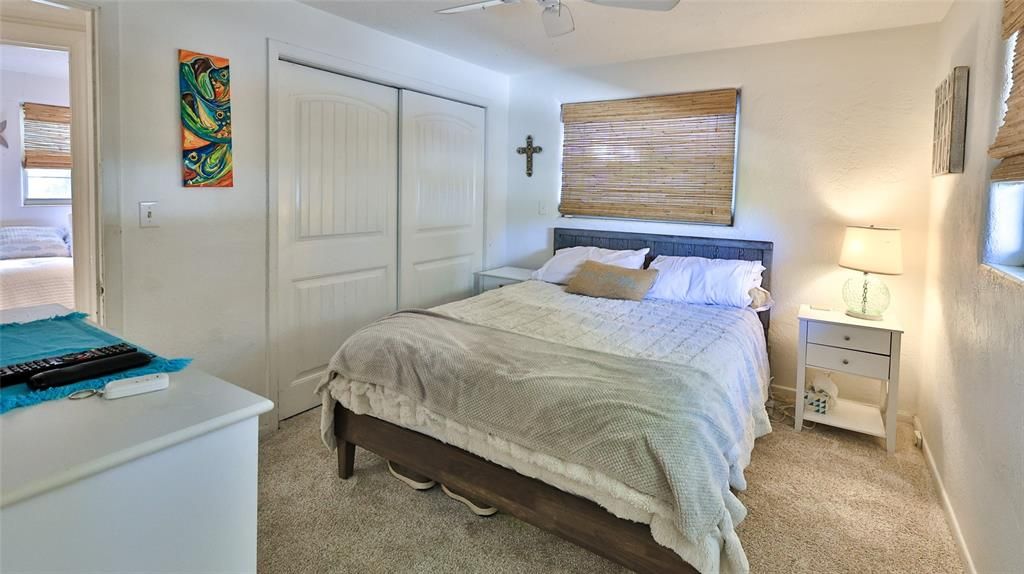 合同活跃: $675,000 (3 贝兹, 2 浴室, 1097 平方英尺)