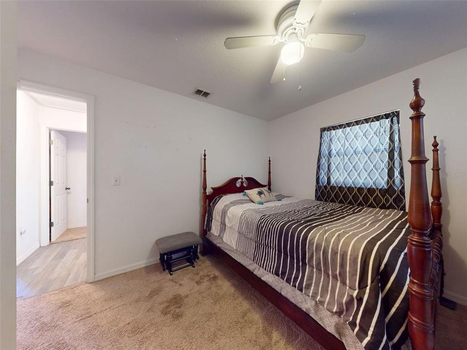 待售: $274,900 (3 贝兹, 2 浴室, 1105 平方英尺)