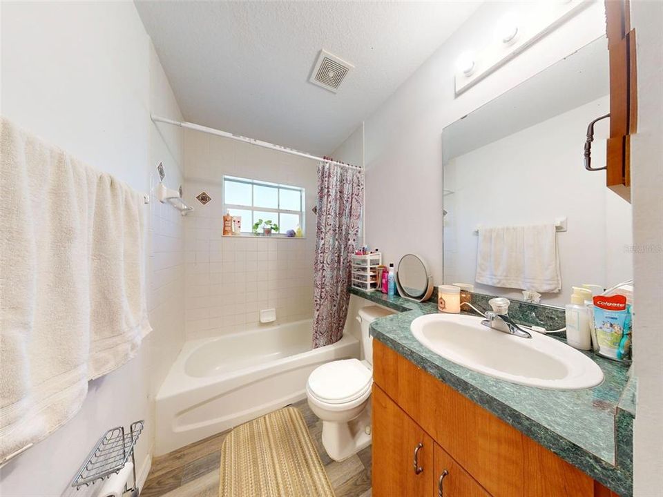 待售: $274,900 (3 贝兹, 2 浴室, 1105 平方英尺)